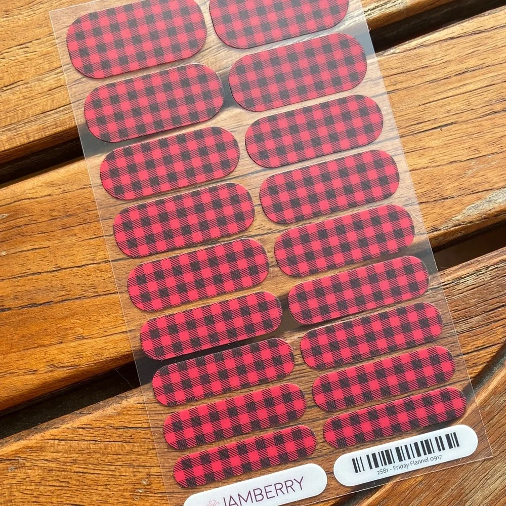 Jamberry Classic Red and Black Checkered Nail Wraps